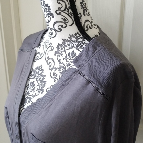 Top - Picture 3 of 3